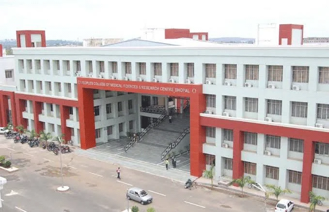 Peoples College of Medical Sciences & Research Centre, Bhopal